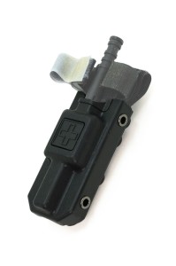 Uchwyt plastikowy na staze (opaskę uciskową) CAT7 czarny