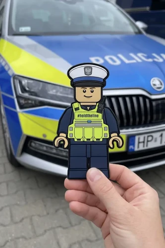 Policjant WRD - gumowa naszywka z rzepem, widok realny